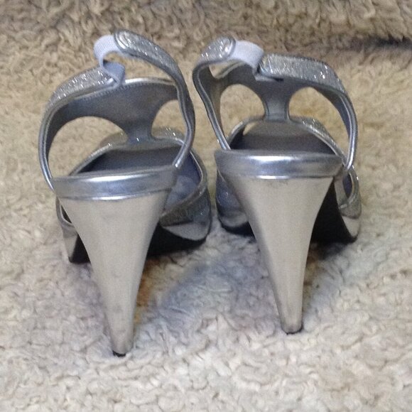 Fioni Night, Silver Glam Heels, "7", New, Glamorous, Glitz, NYE Chic, Glittery - Picture 3 of 6